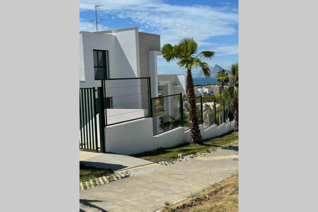 Modern 2 Beds In Apartment Alcaidesa
