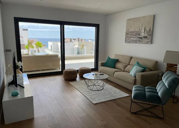 Modern 2 Beds Apartment In Alcaidesa